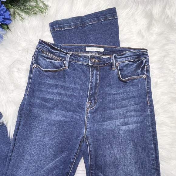 👖|•STETSON•| High Rise Waist Flare Leg Jeans Size 12👖 - Picture 4 of 11
